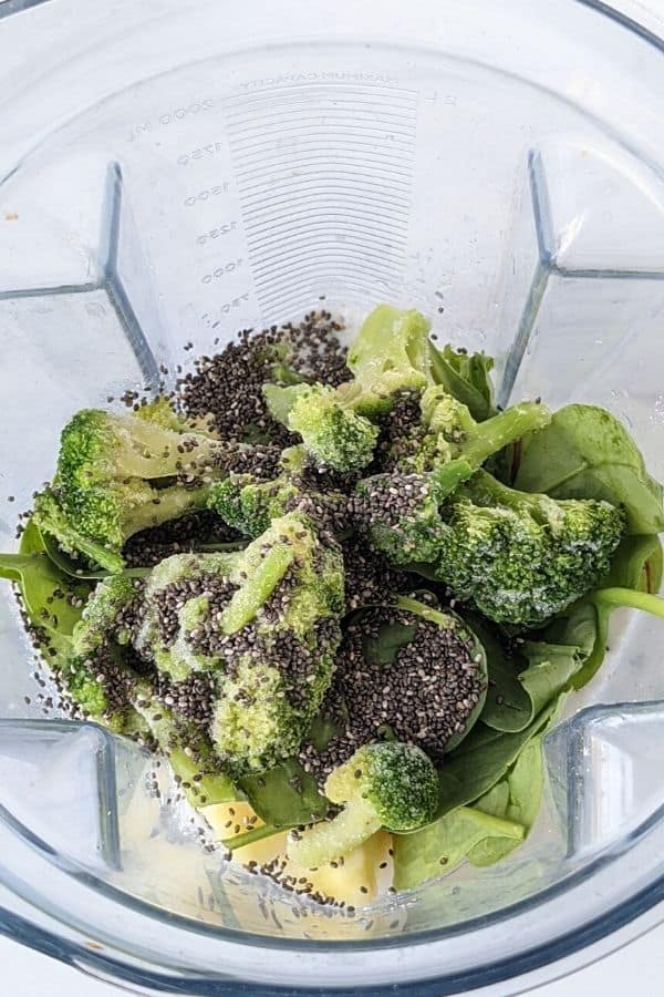 ingredients broccoli smoothie top view blender