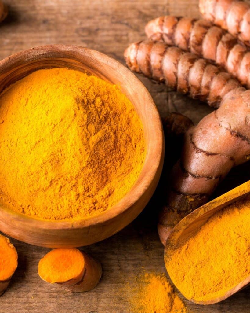 turmeric has many health benefits including boosting the immune system 