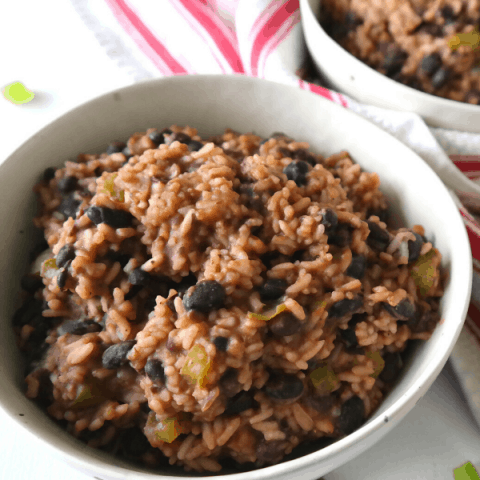 Easy Vegan Spanish Rice with Black Beans