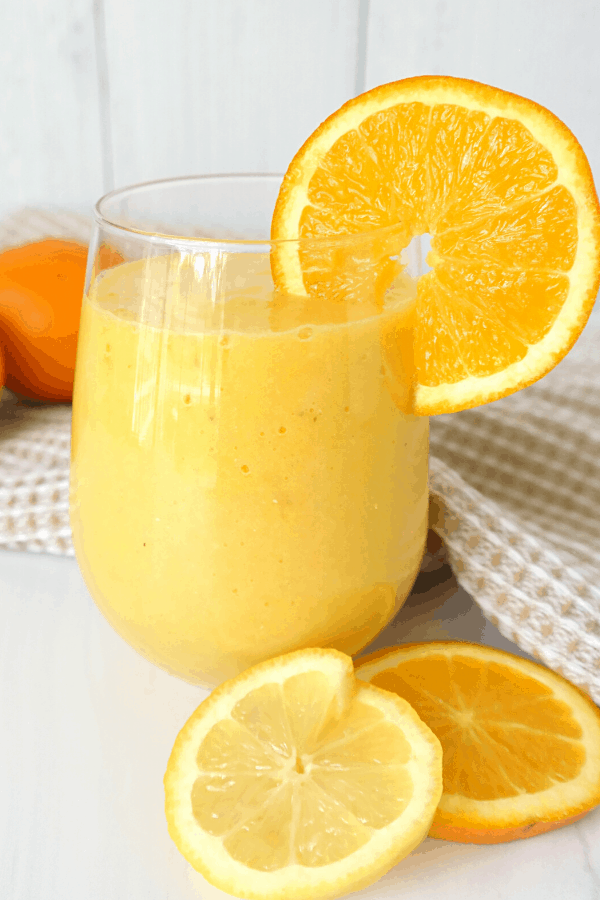 healthy vegan orange banana smoothie that is super high in vitamin C, packed with anti-oxidants, and easy to prepare