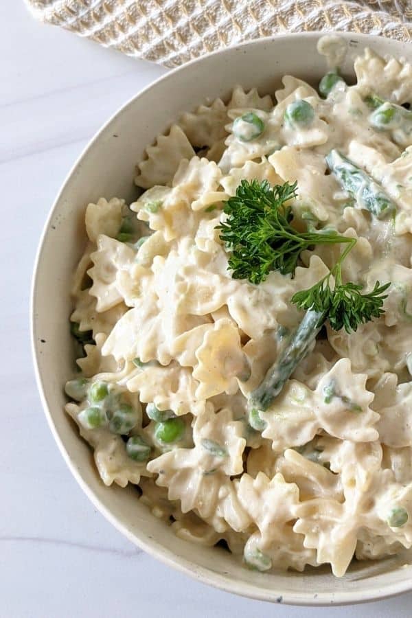 Healthy cashew and tofu cream sauce. Vegan lemon cream sauce without cream.