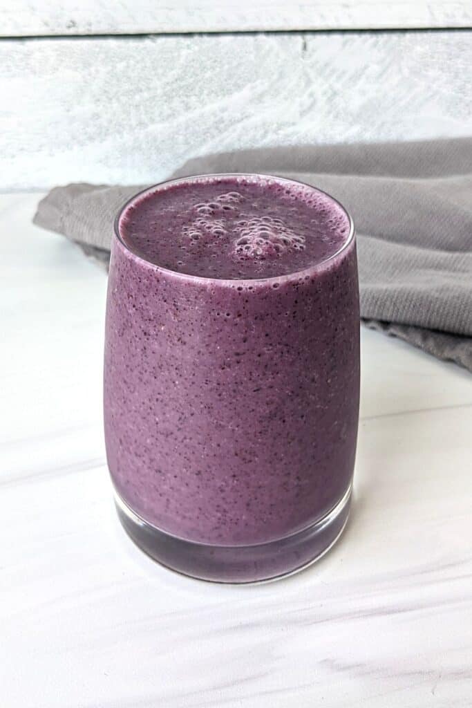 cauliflower blueberry smoothie image