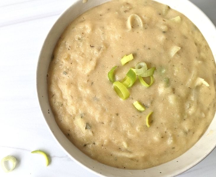 Creamy Vegan Potato Leek Soup (Without Cream)