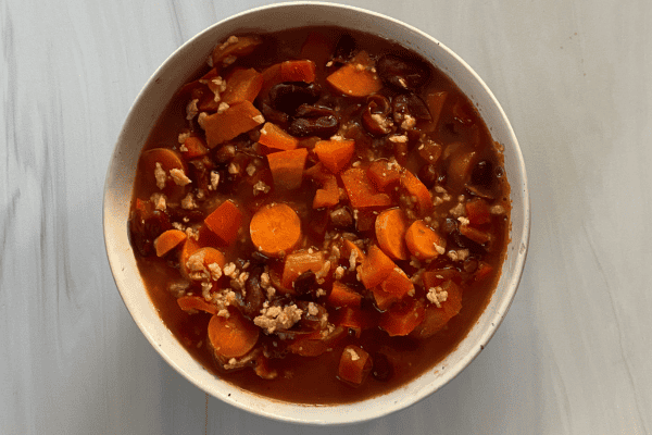 High Protein Vegan Chili (34g PROTEIN!)