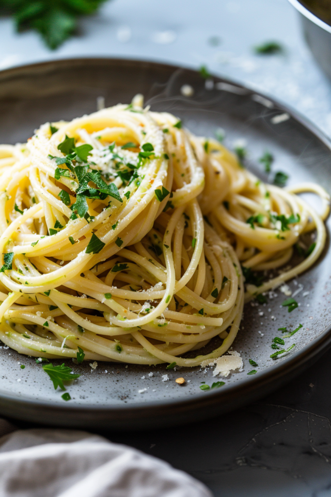 Simple Vegan Pasta with Garlic and Olive Oil